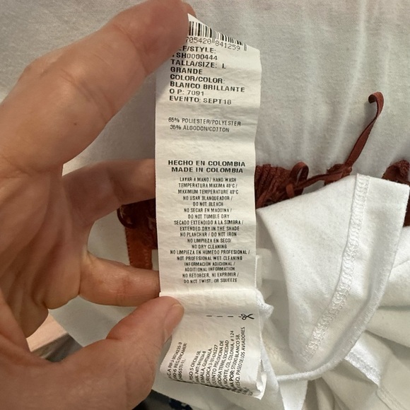 White TopMark T-Shirt - Picture 6 of 6